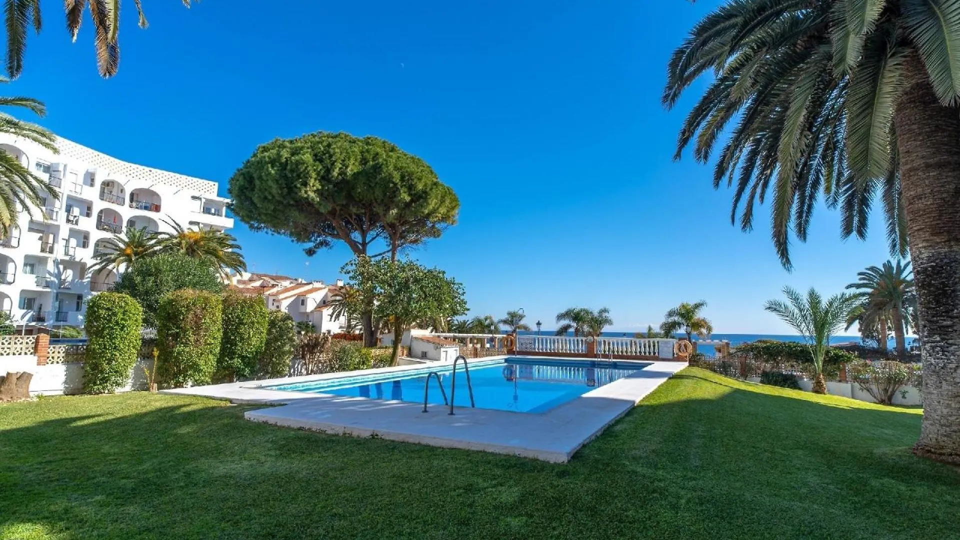 Studio Fuer 2 Personen Ca 40 Qm In Nerja, Andalusien Costa Del Sol شقة نيرخا